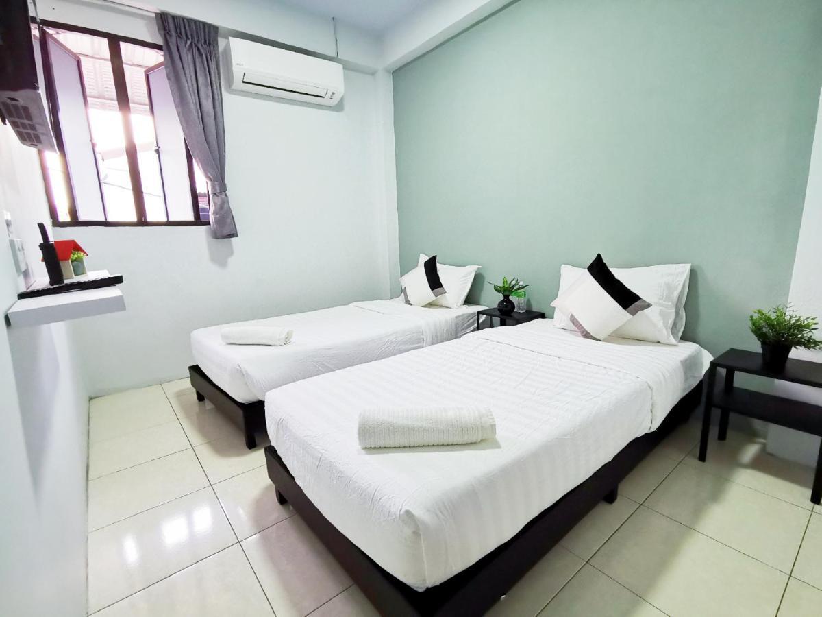 Gurney Coast Guest House By Sky Hive George Town Exteriér fotografie